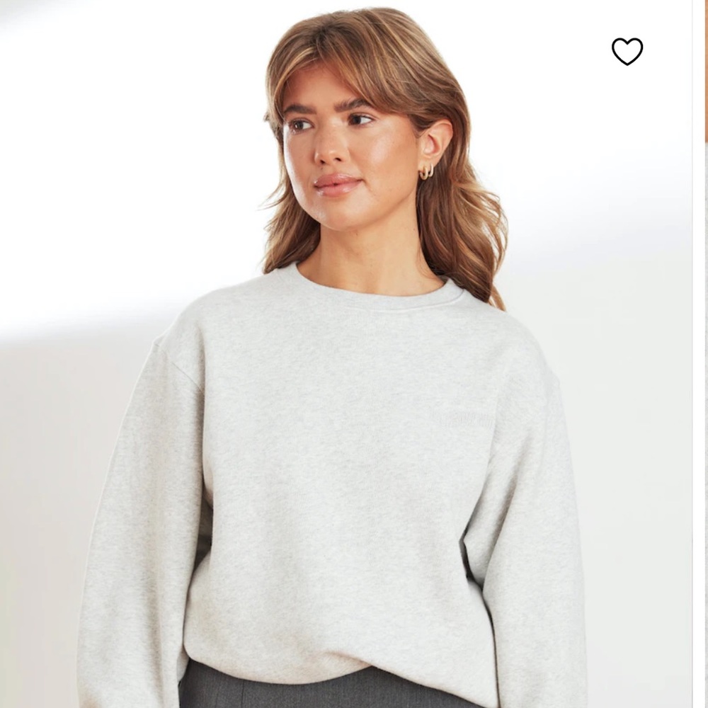 Djerf Avenue Staple Sweatshirt in Grey